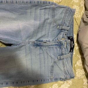 Jeans Hollister en excelentes condiciones